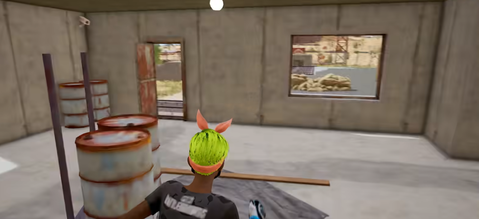 绝地求生如何快速跳楼梯