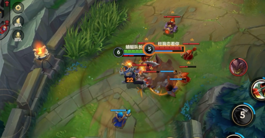 英雄联盟手游打女警用什么组合