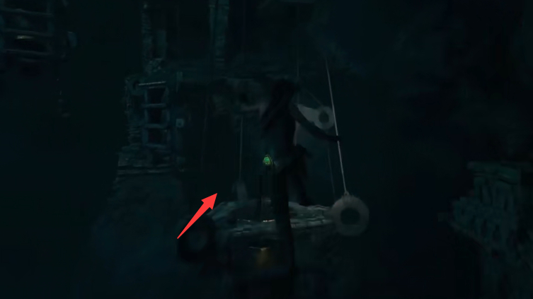 古墓丽影怎么爬金字塔