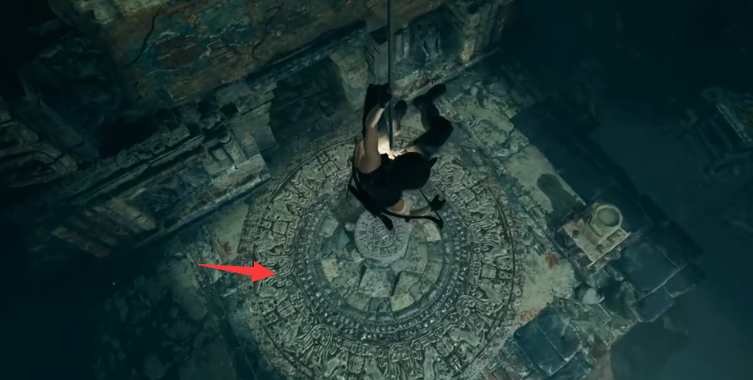 古墓丽影怎么爬金字塔